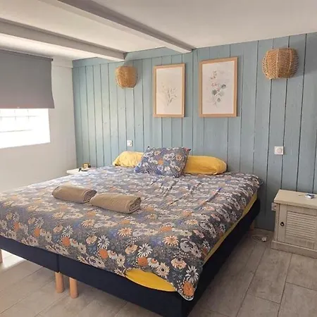 Maison De Pecheur Bord De Nyaraló